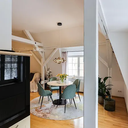 Premium Am Steiger 1 Luxurioeses Wohnen Mit Wasserbett Kamin Und Whirlpoolbadewanne * Erfurt