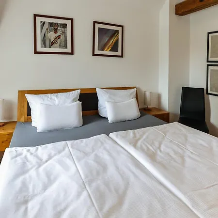 Kamin-apartment Am Steigerwald Mit Whirlpoolbadewanne Erfurt